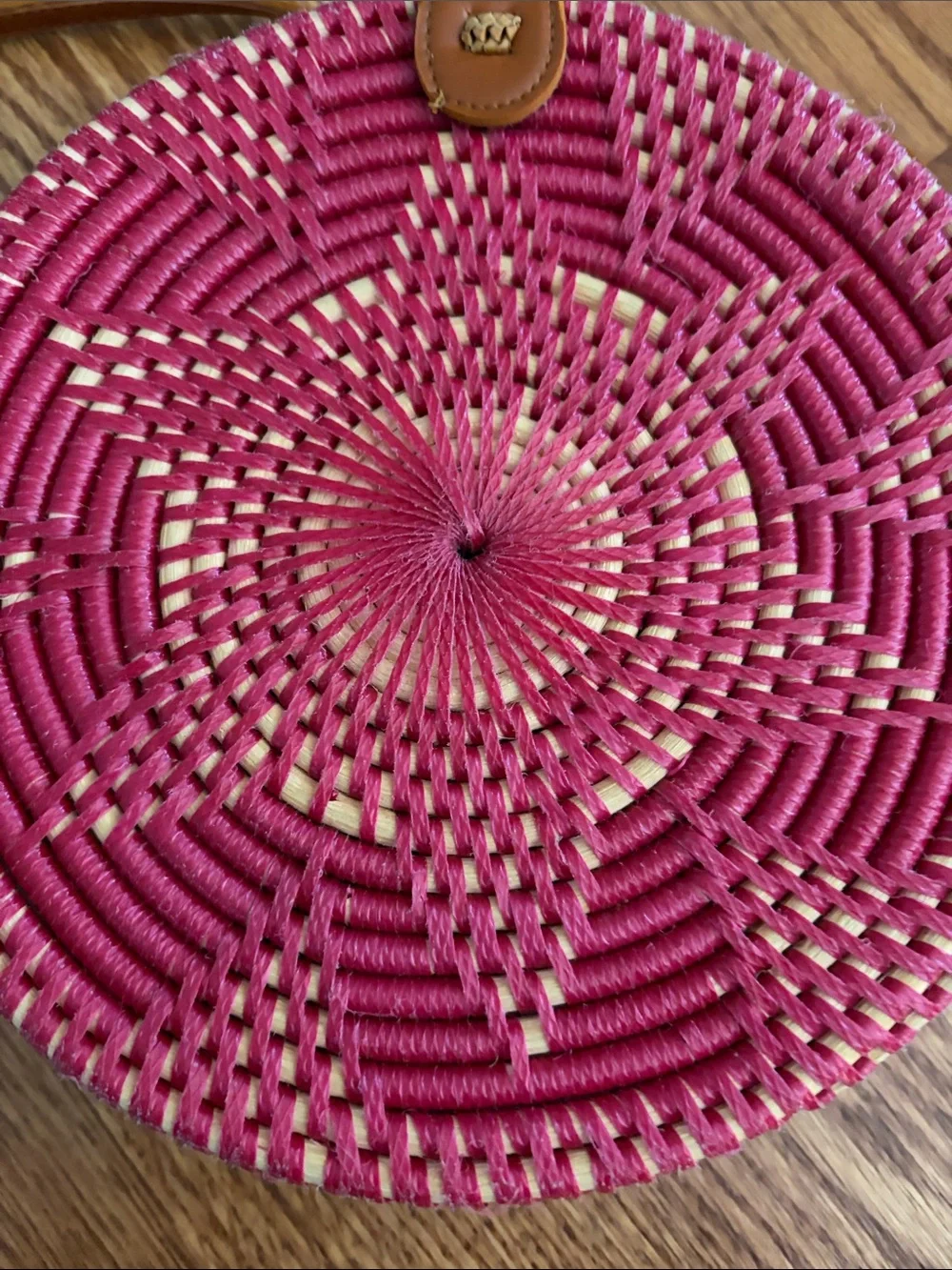 Woven Round Shoulder Bag in Bright Pink